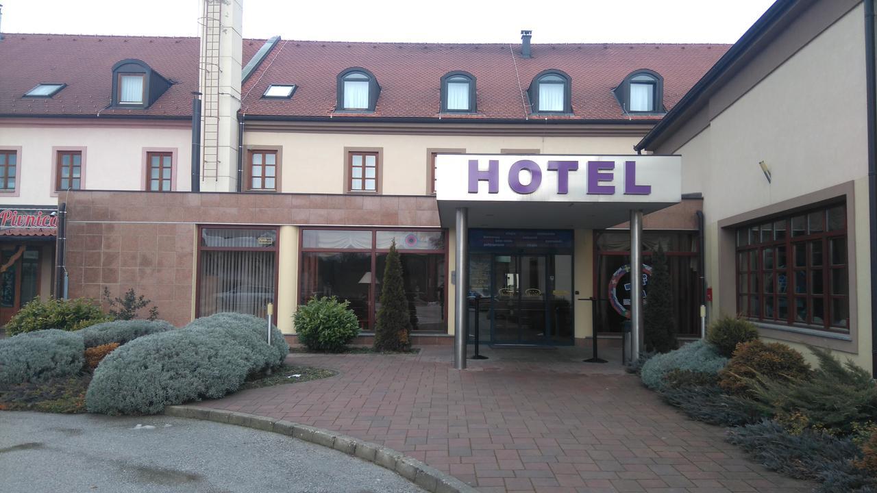 Hotel Amalia Ludbreg 外观 照片